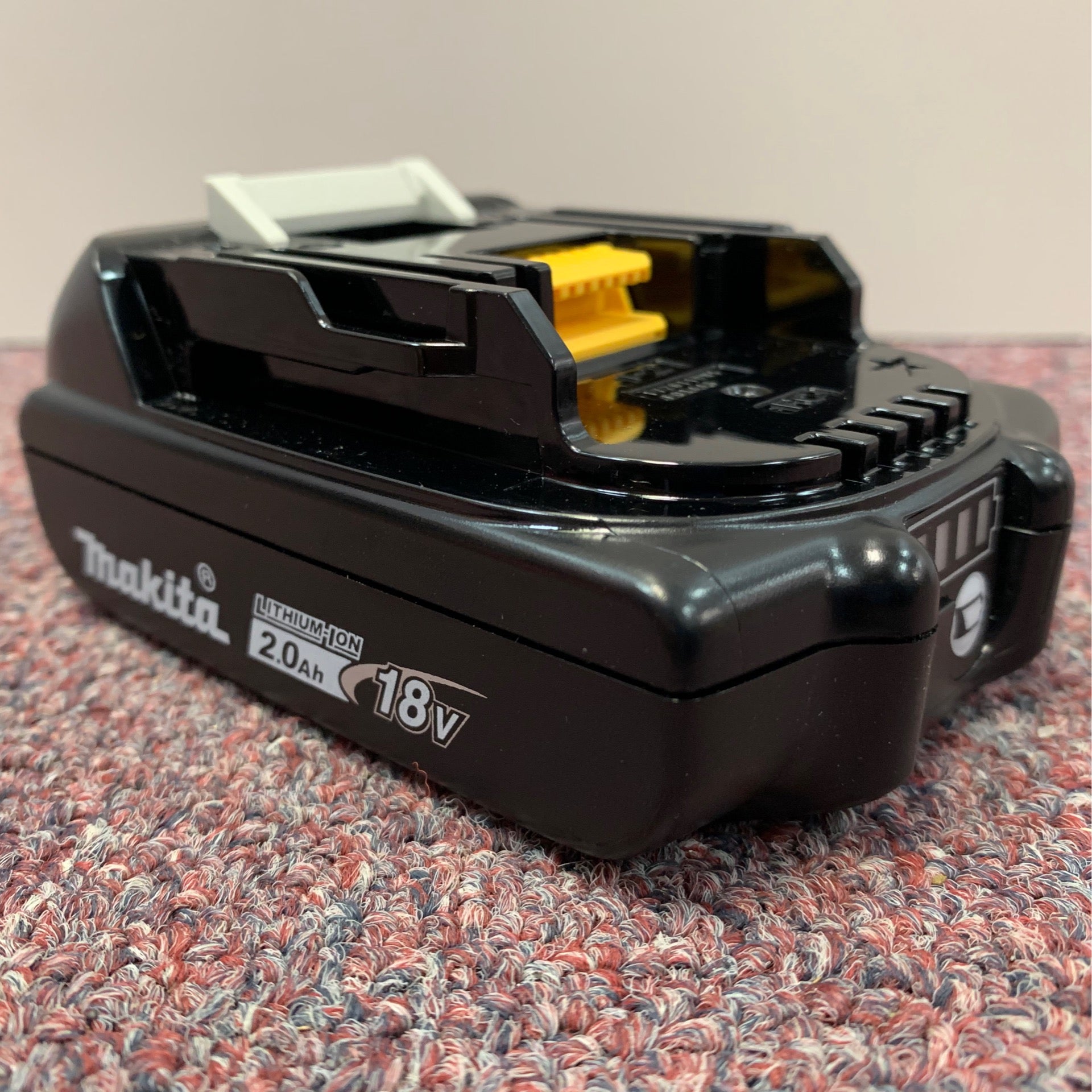 Makita 18v - 2.0AH Battery - BL1820B | S&S Tools